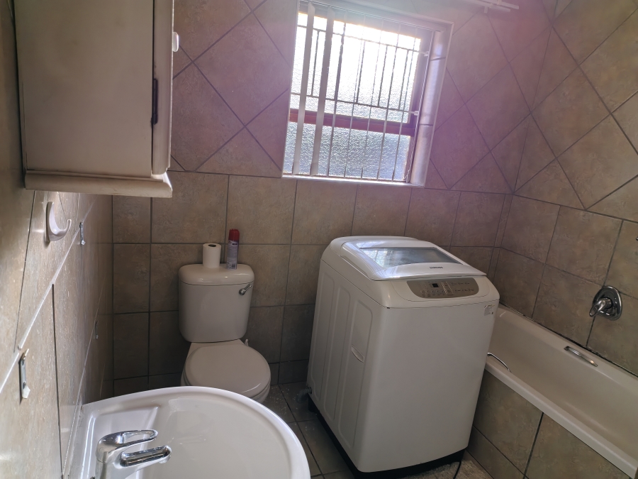 2 Bedroom Property for Sale in Azalea Park Eastern Cape